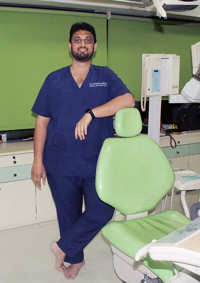 Dr Hitesh Nagrath in his Clinic The Dental House Mumbai which is Best Dental Clinic in Chembur
