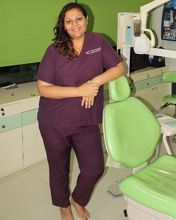 Dr Niti Shah Nagrath in her Clinic The Dental House Mumbai which is Best Dental Clinic in Mumbai